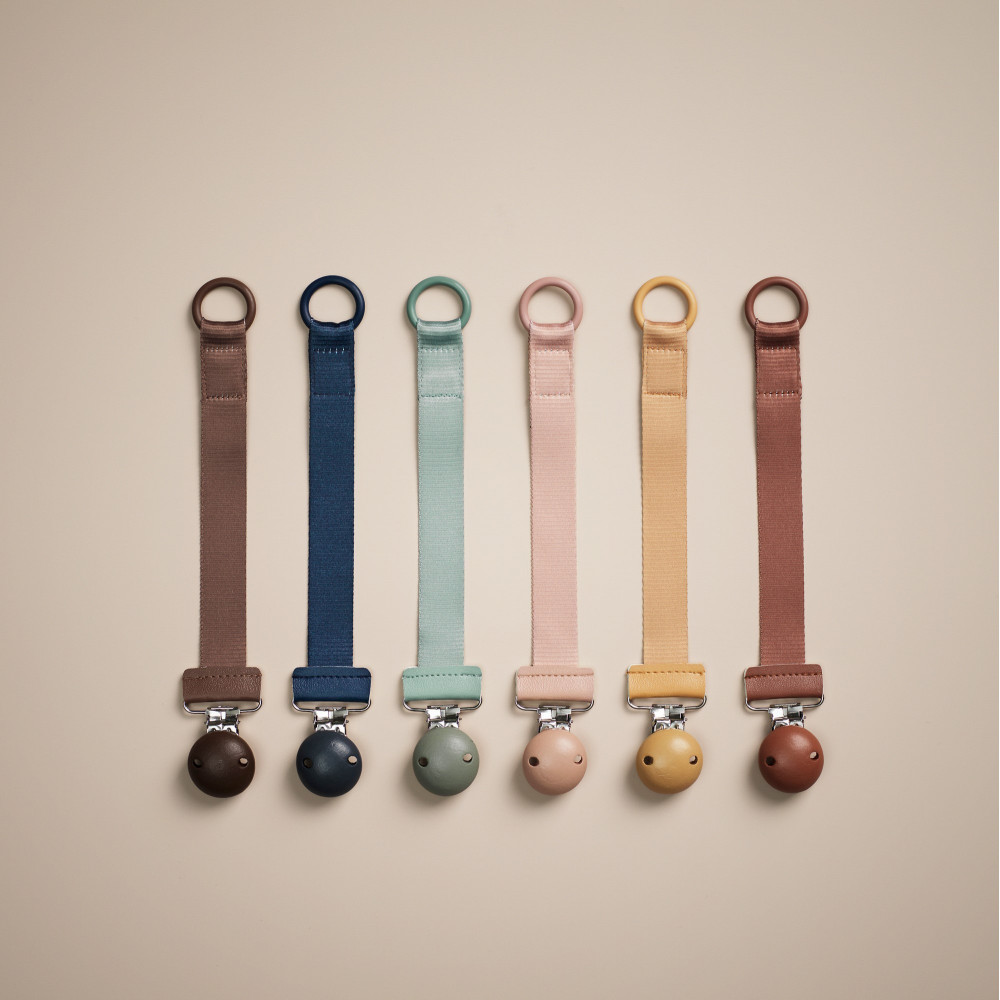 Elodie Details Schnullerband mit Holzdetail - Hazy Jade Elodie Details Schnullerband mit Holzdetail - Hazy Jade