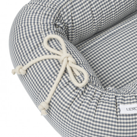Liewood Babynest / Babytrage Gro Whale blue / Sandy