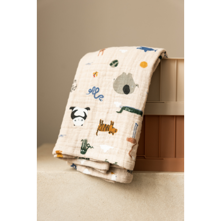 elchkids Spucktücher & Mullwindeln Liewood Liewood Musselin Spucktuch Mullwindeln Lewis, "around the world", 2er Set, 65 x 65 cm 18,98 € 15,95 € elchkids Spucktücher & Mullwindeln Liewood Liewood Musselin Spucktuch Mullwindeln Lewis, "around the world", 2er Set, 65 x 65 cm 18,98 € 15,95 €