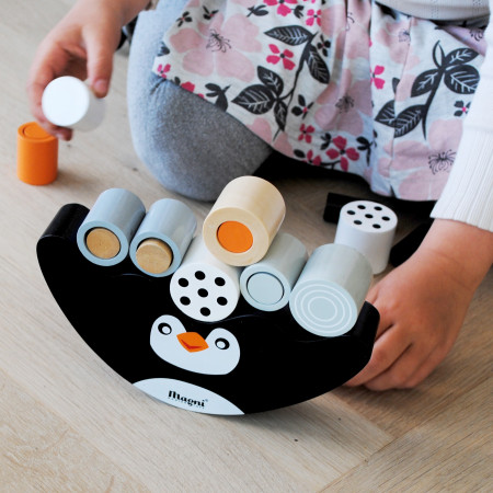 Magni Pinguin Balancespiel aus Holz Magni Pinguin Balancespiel aus Holz